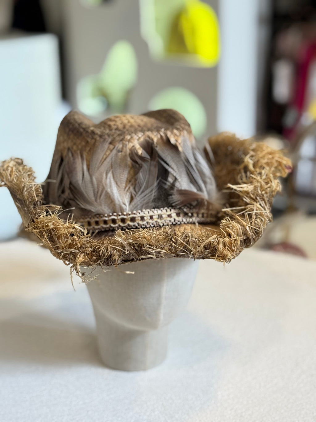 SOMBRERO PLUMAS