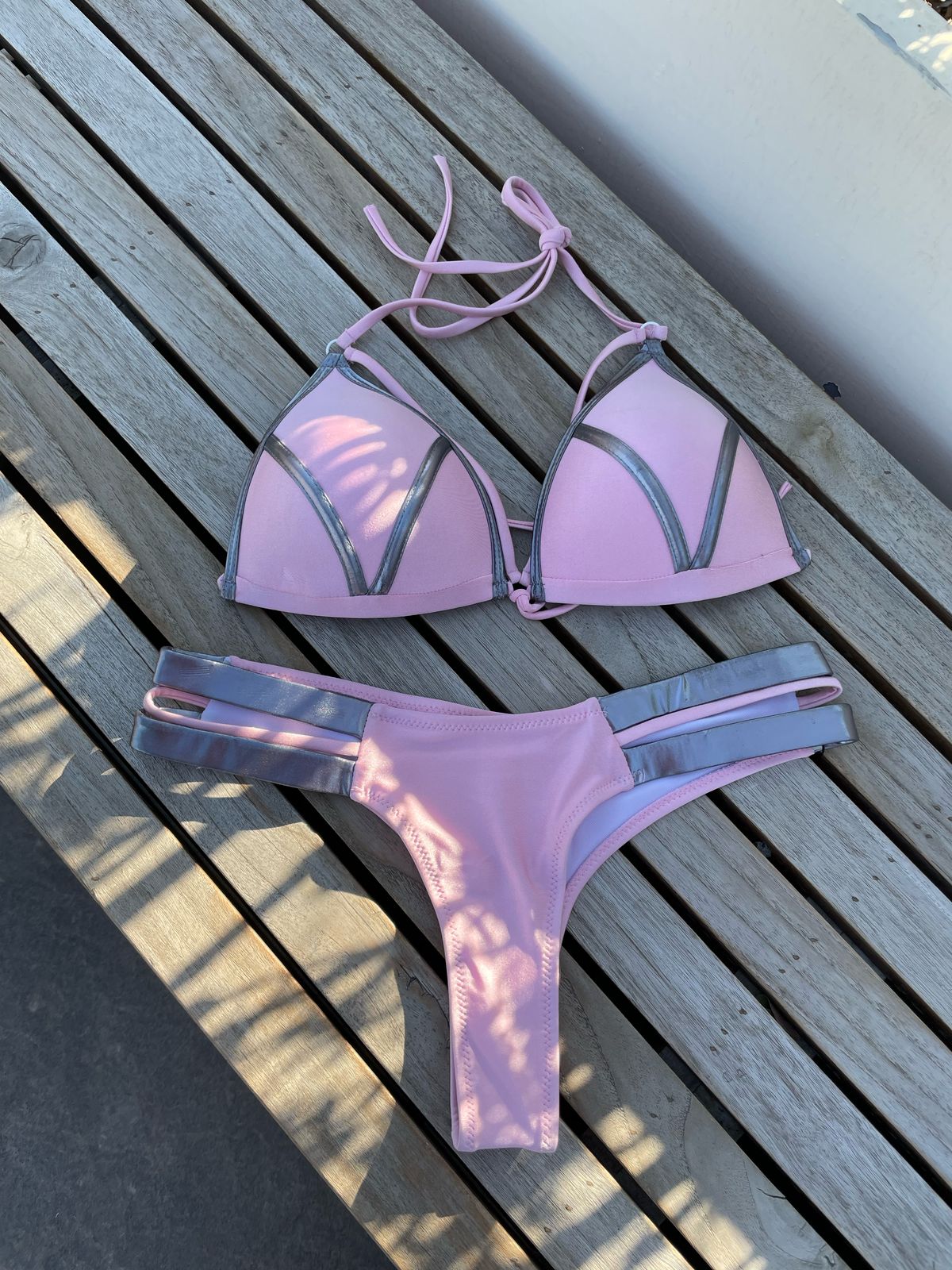 Traje de baño rosa