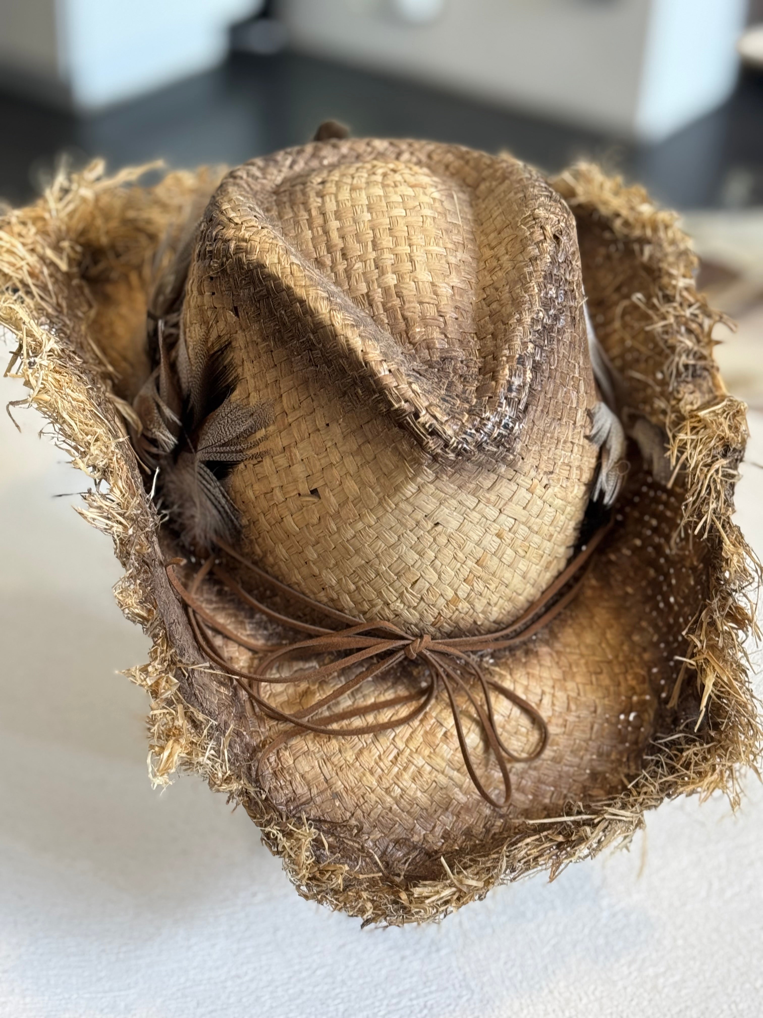 SOMBRERO PLUMAS