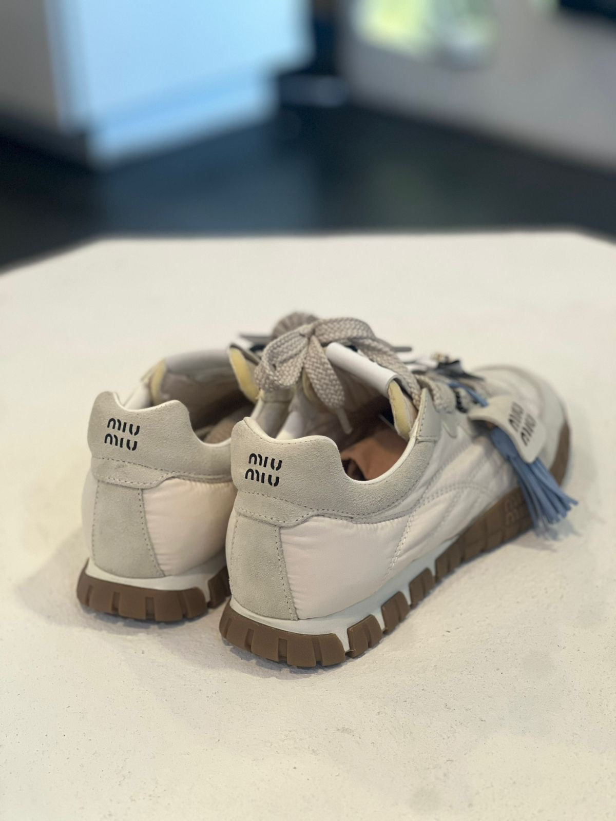TENIS MU MU BEIGE-M