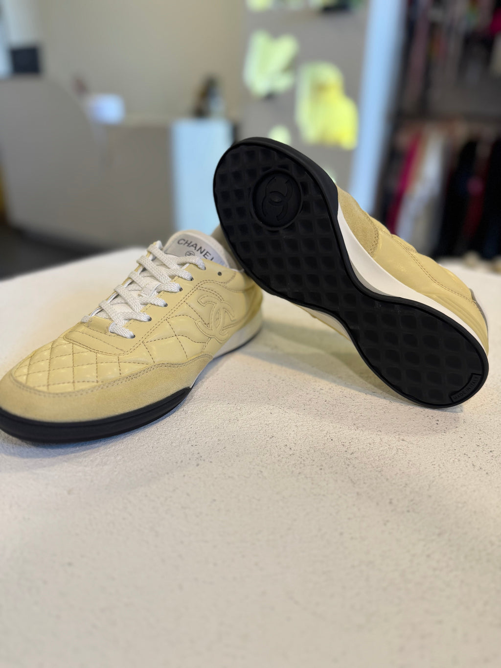 TENIS AMARILLOS