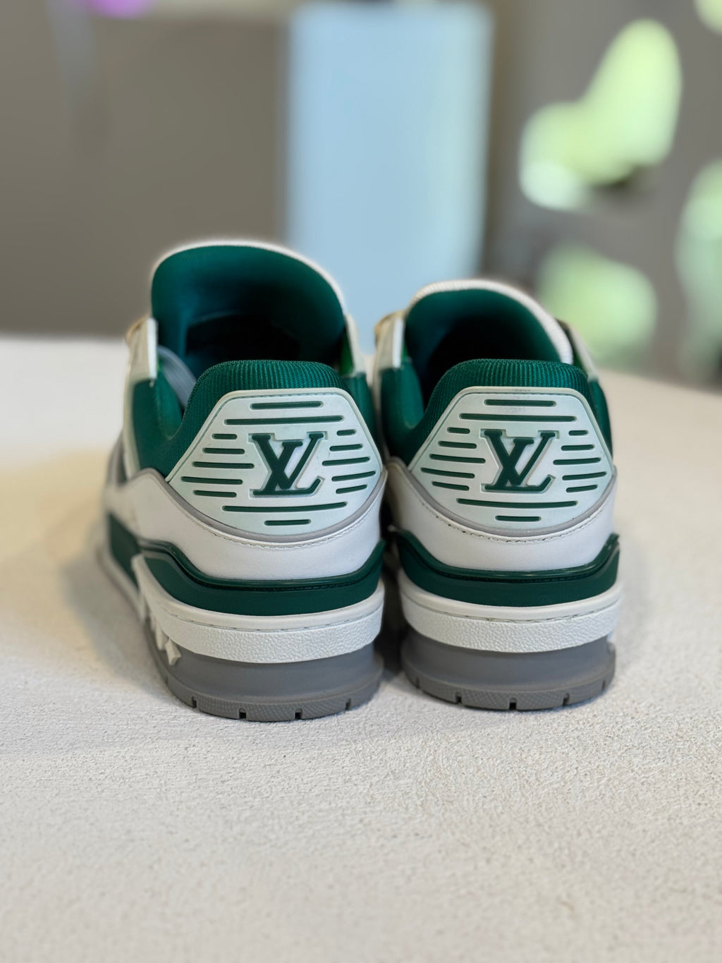 Tenis verde con blanco