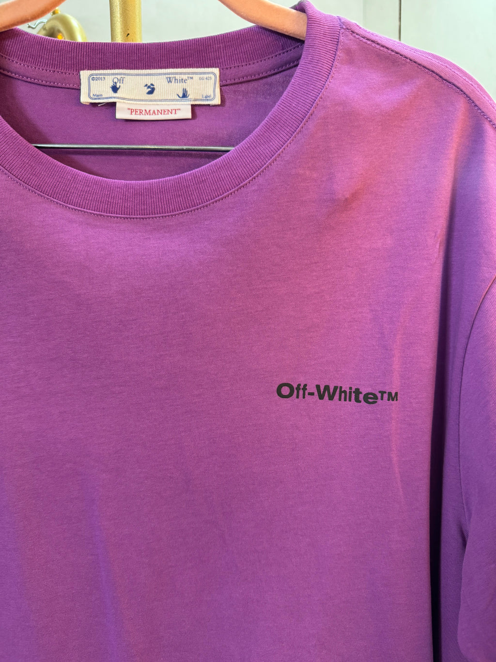 T-SHIRT MORADA OFF-2