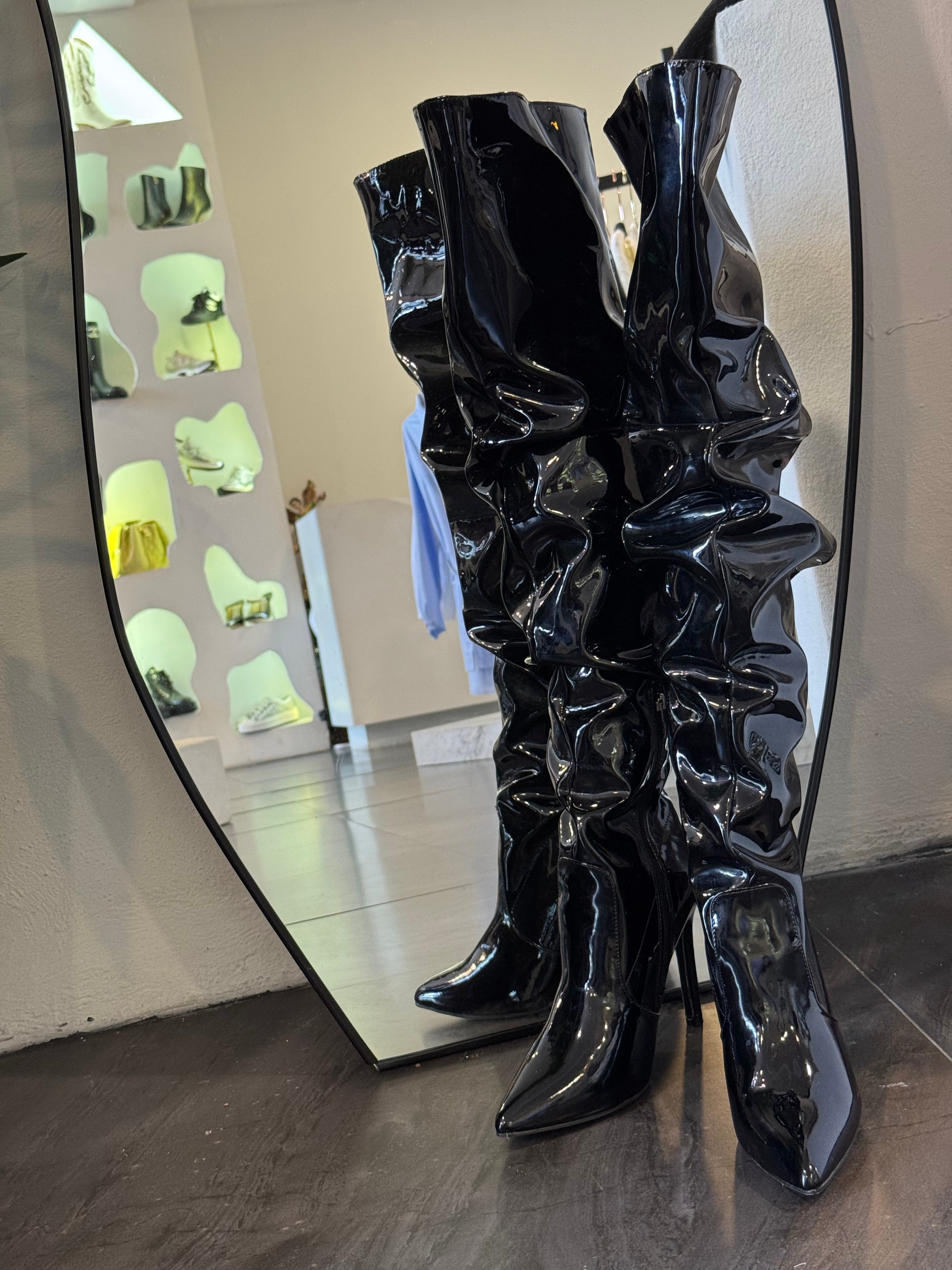 BOTA NEGRA CHAROL