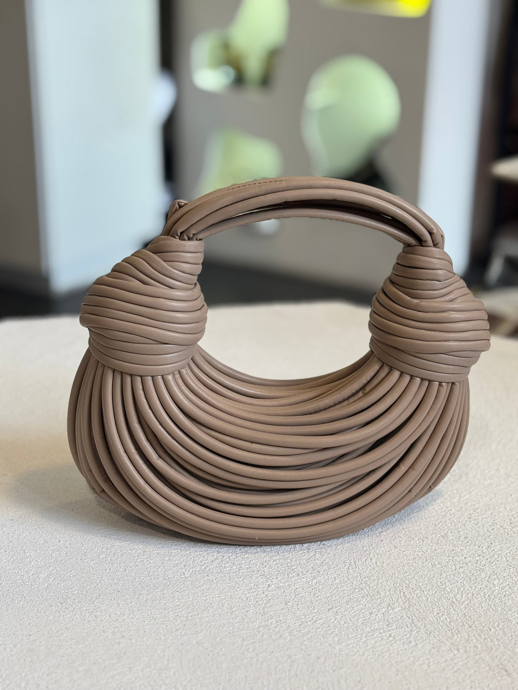 BOLSA TIRAS BEIGE