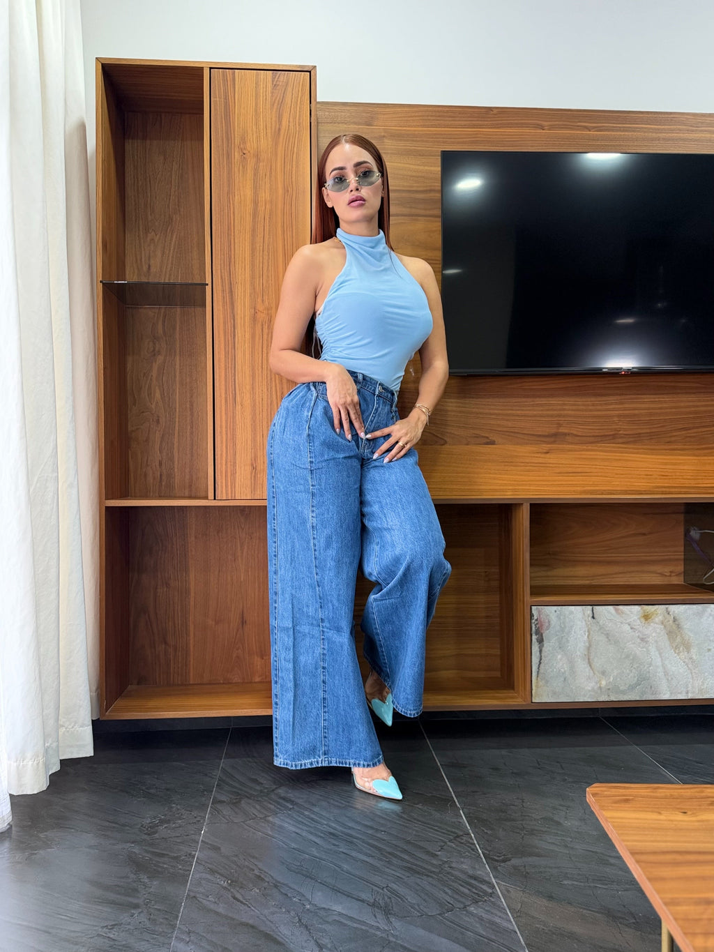 STRAIGHT JEANS