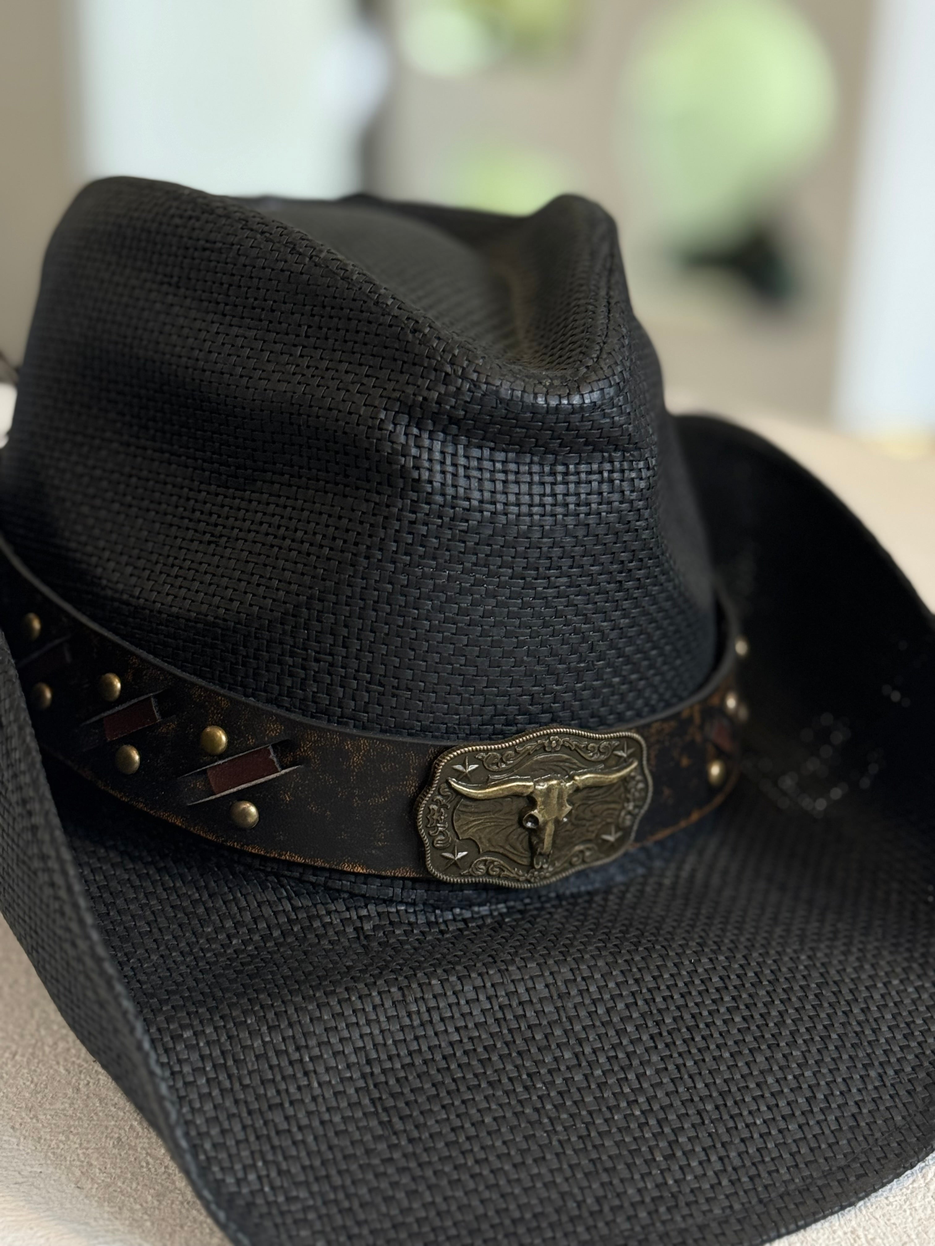 SOMBRERO NEGRO