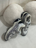 Tenis plata