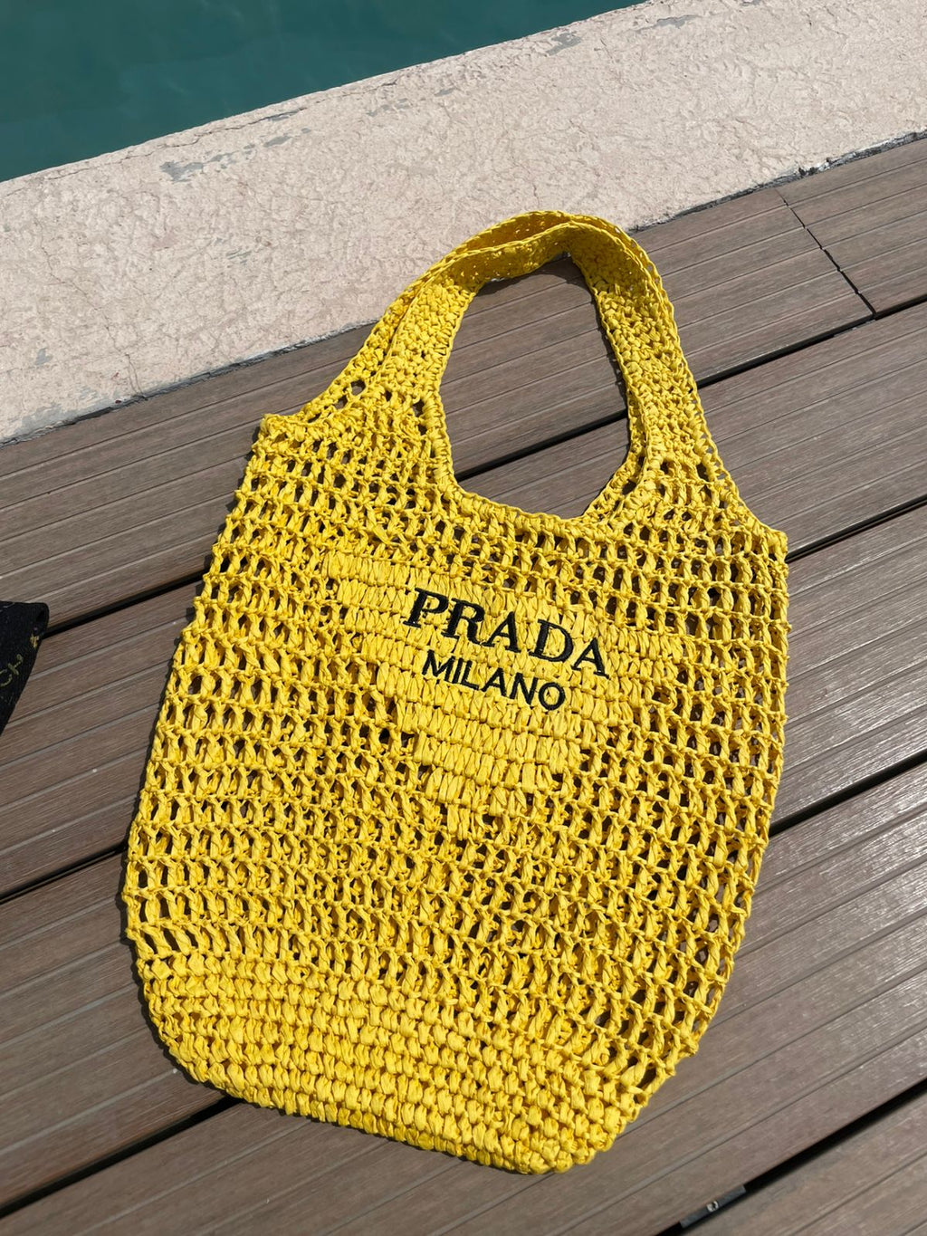 bolsa amarilla