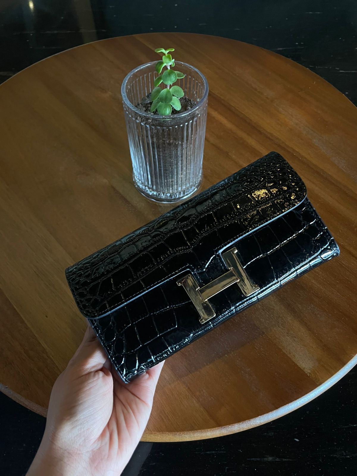 cartera negra