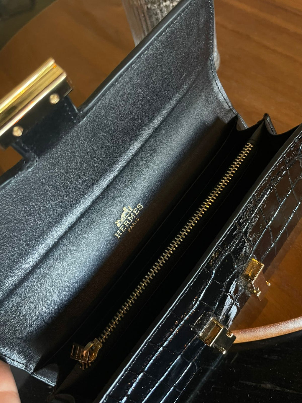 cartera negra