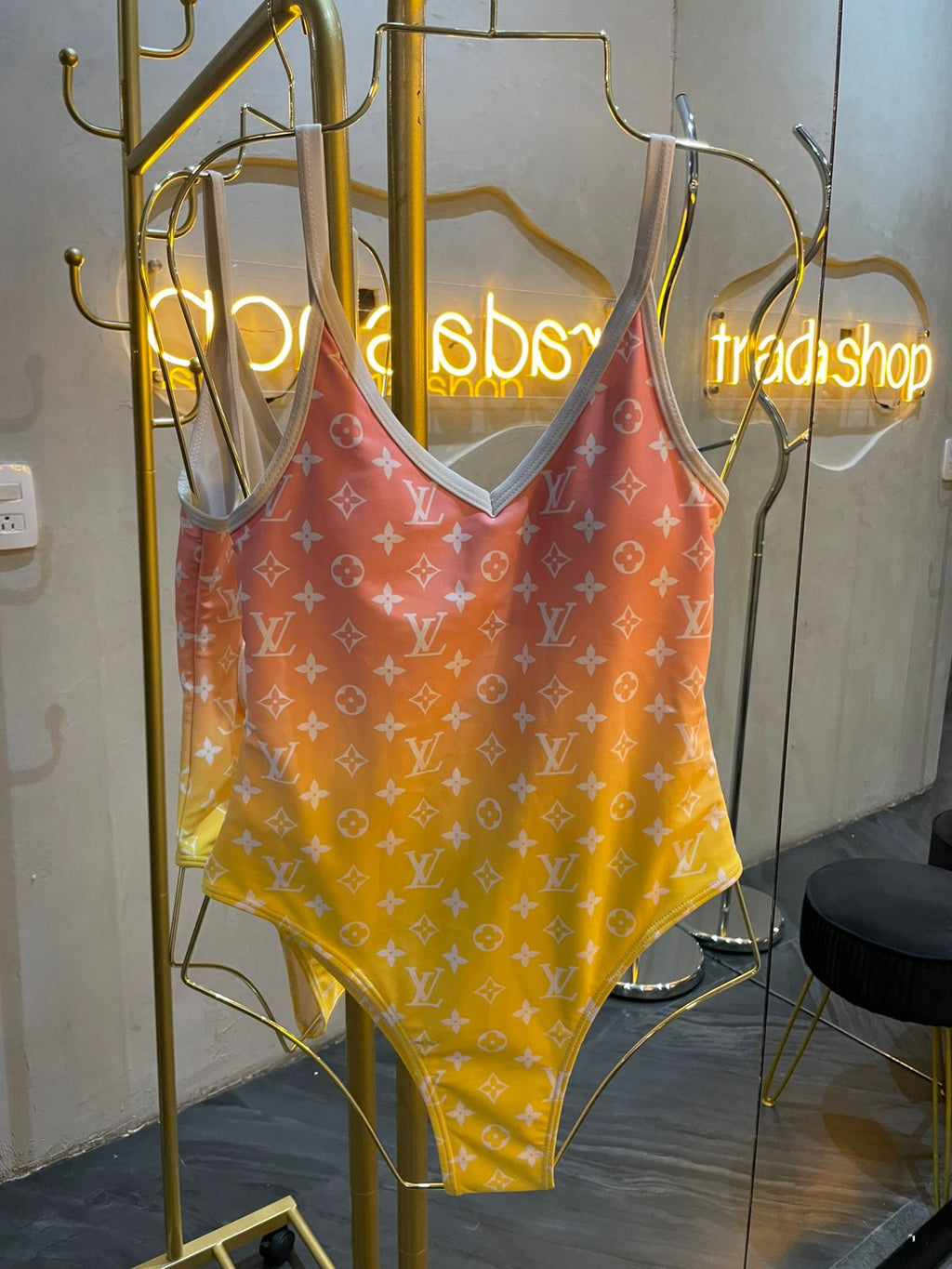 Traje de baño rosa